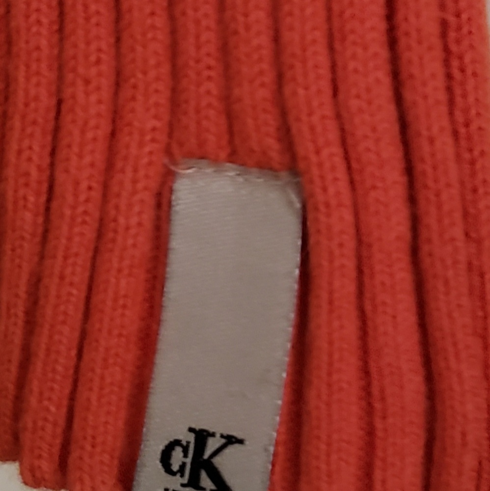 Calvin Klein Sweater - Picture 4 of 8